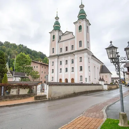 Appartement Modern Near The Area Brixen im Thale