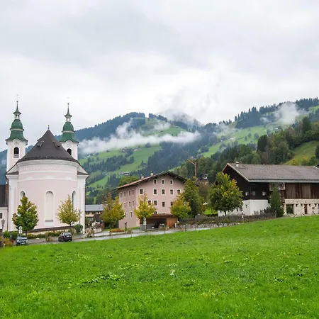 Modern Near The Area Lägenhet *