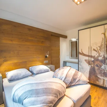 Modern Near The Area Apartament