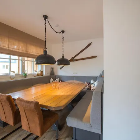 Modern Near The Area بريكسن ام تاله